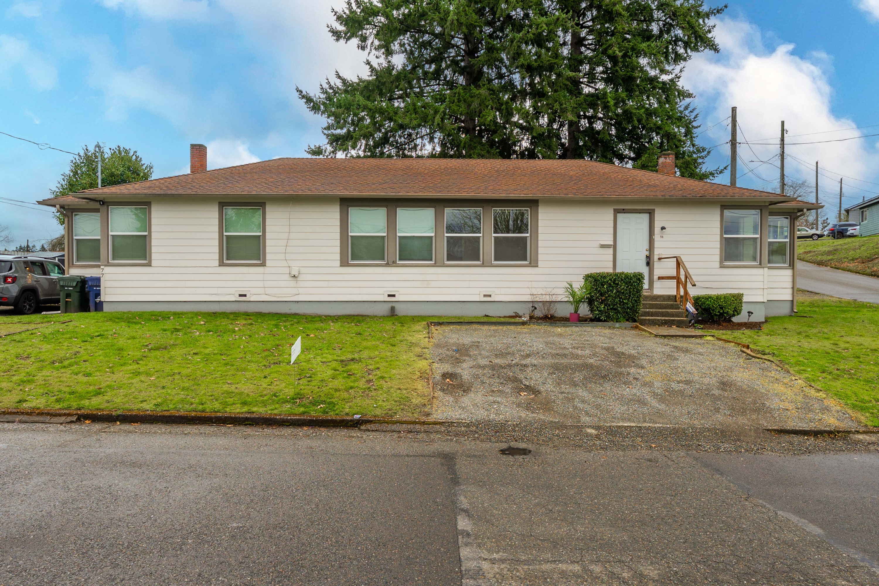 51 South Arizona Avenue